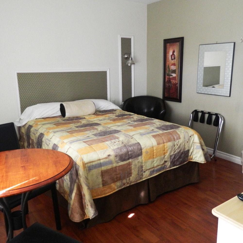 Motel Derfal Repentigny Exteriér fotografie