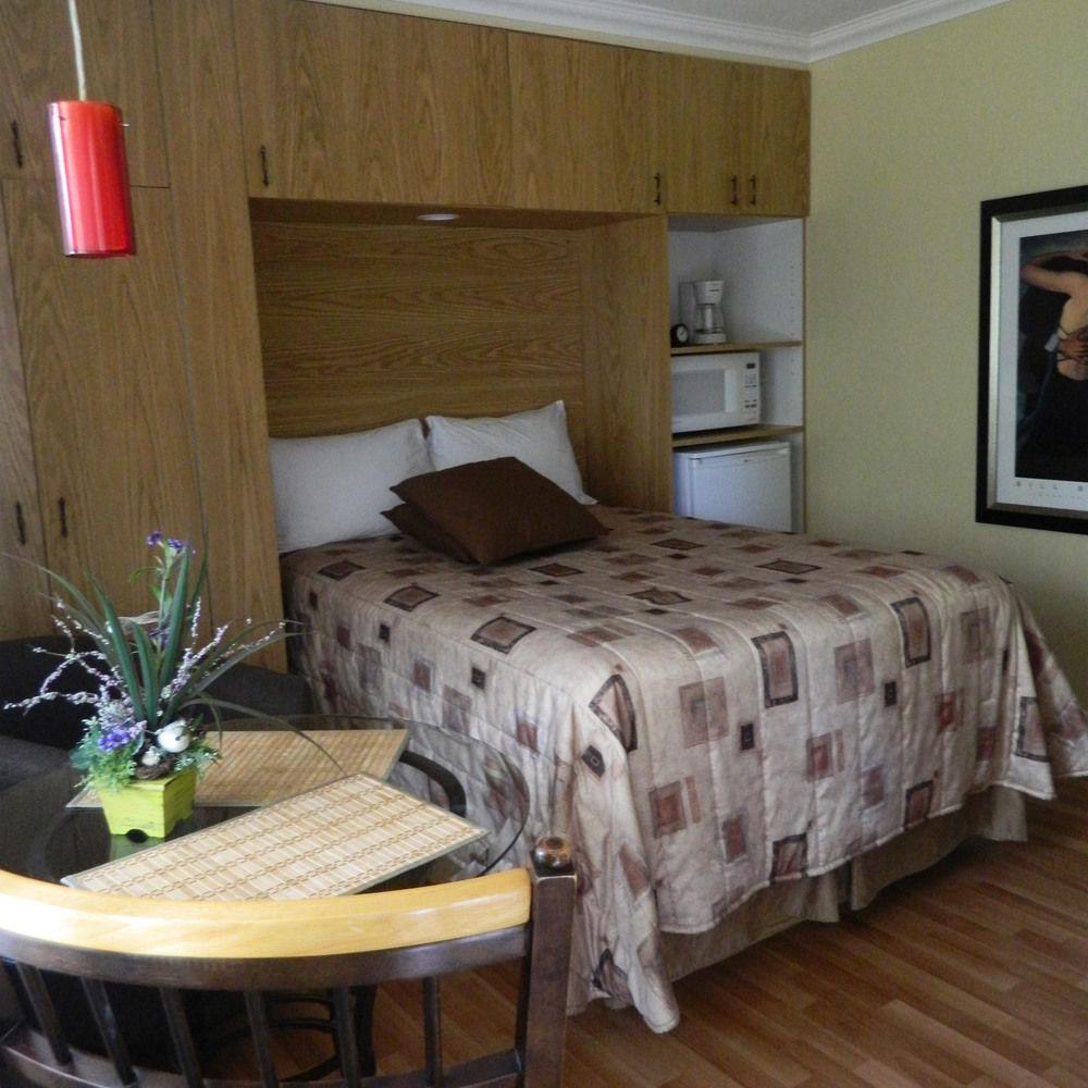 Motel Derfal Repentigny Exteriér fotografie