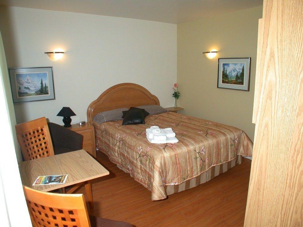 Motel Derfal Repentigny Exteriér fotografie