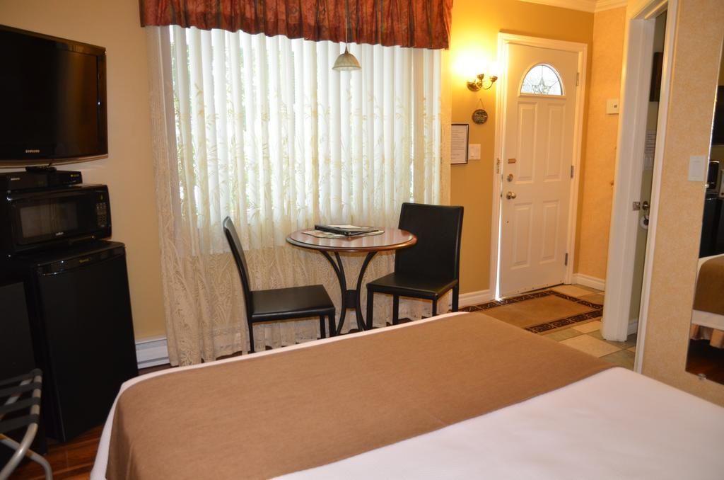 Motel Derfal Repentigny Exteriér fotografie