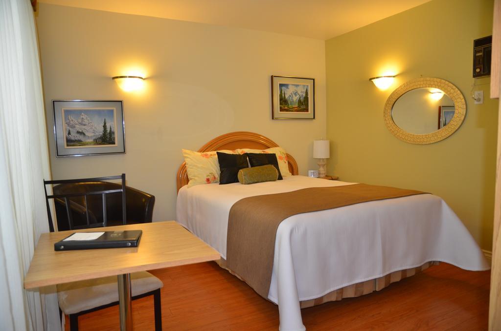 Motel Derfal Repentigny Exteriér fotografie