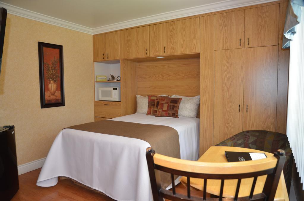 Motel Derfal Repentigny Exteriér fotografie