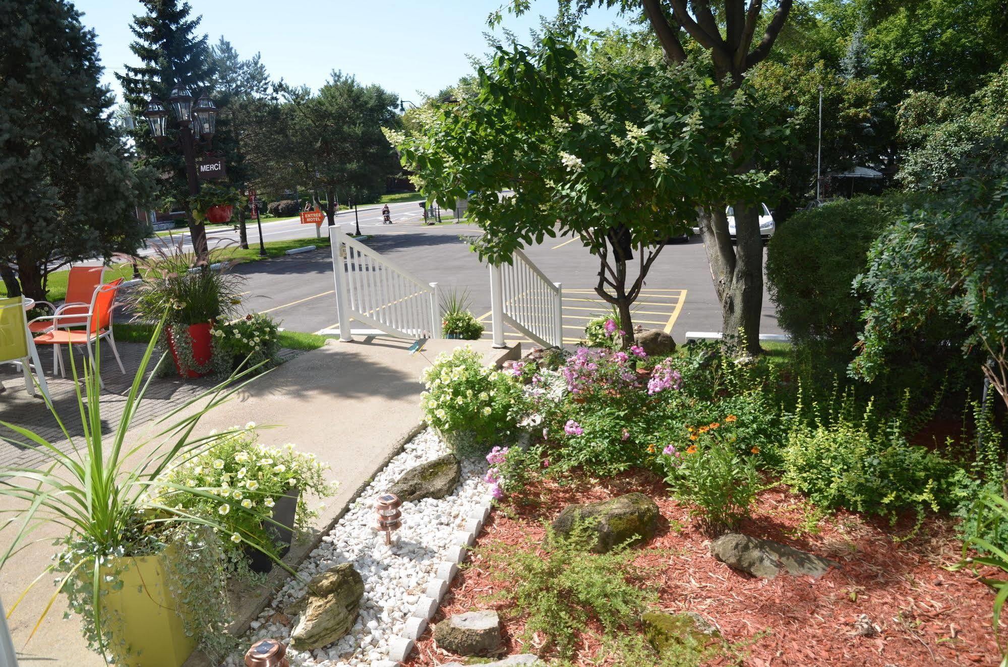 Motel Derfal Repentigny Exteriér fotografie